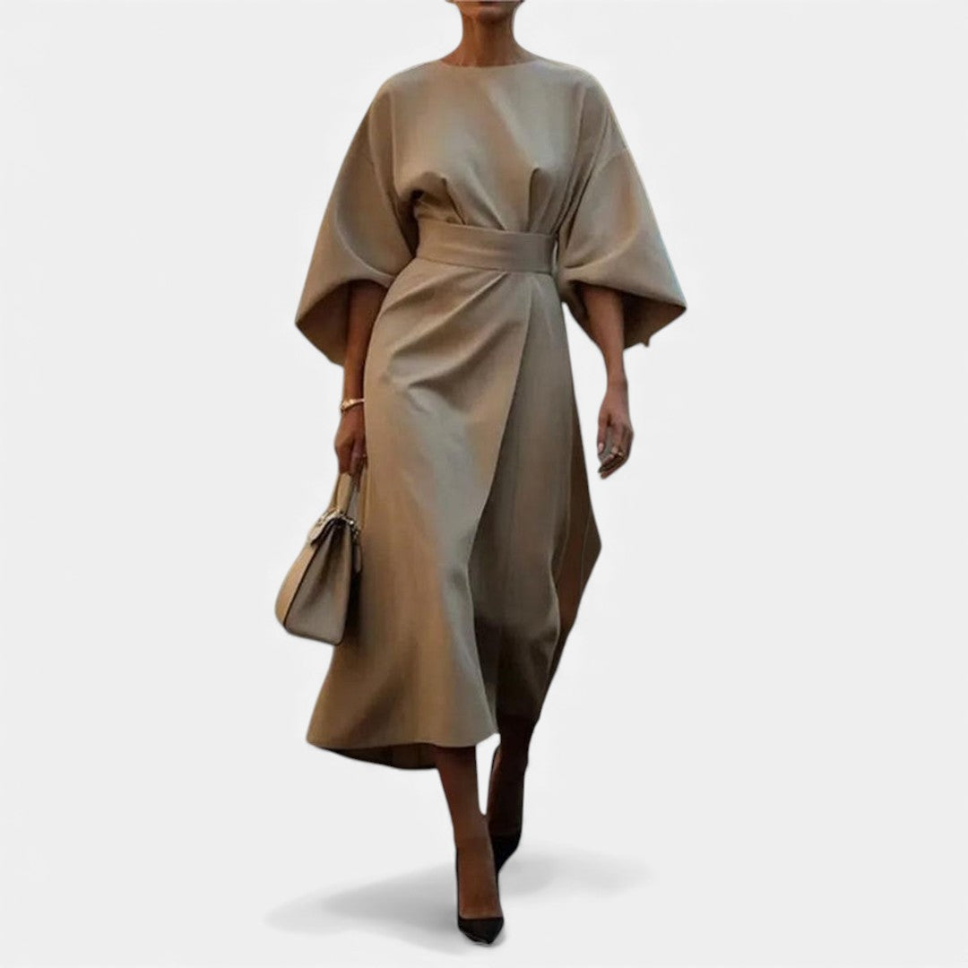 Petra - Maxikleid mit Ärmeln aus Satin